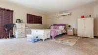 Main Bedroom of property in The Glades