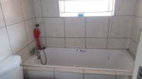 Bathroom 1 - 4 square meters of property in Croydon