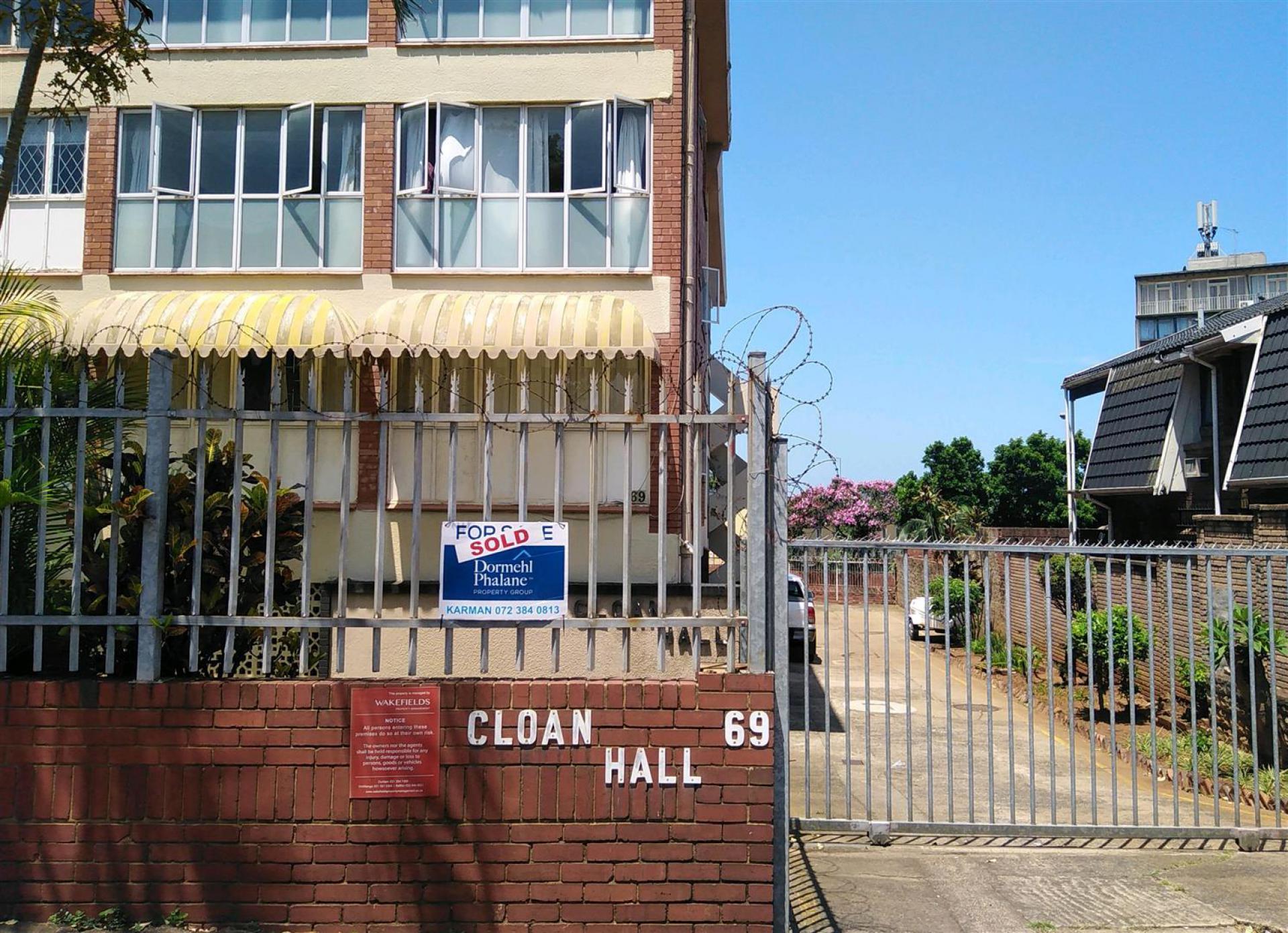 Front View of property in Durban Central