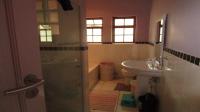 Bathroom 2 - 9 square meters of property in Northcliff