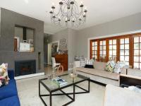 Lounges - 61 square meters of property in Northcliff
