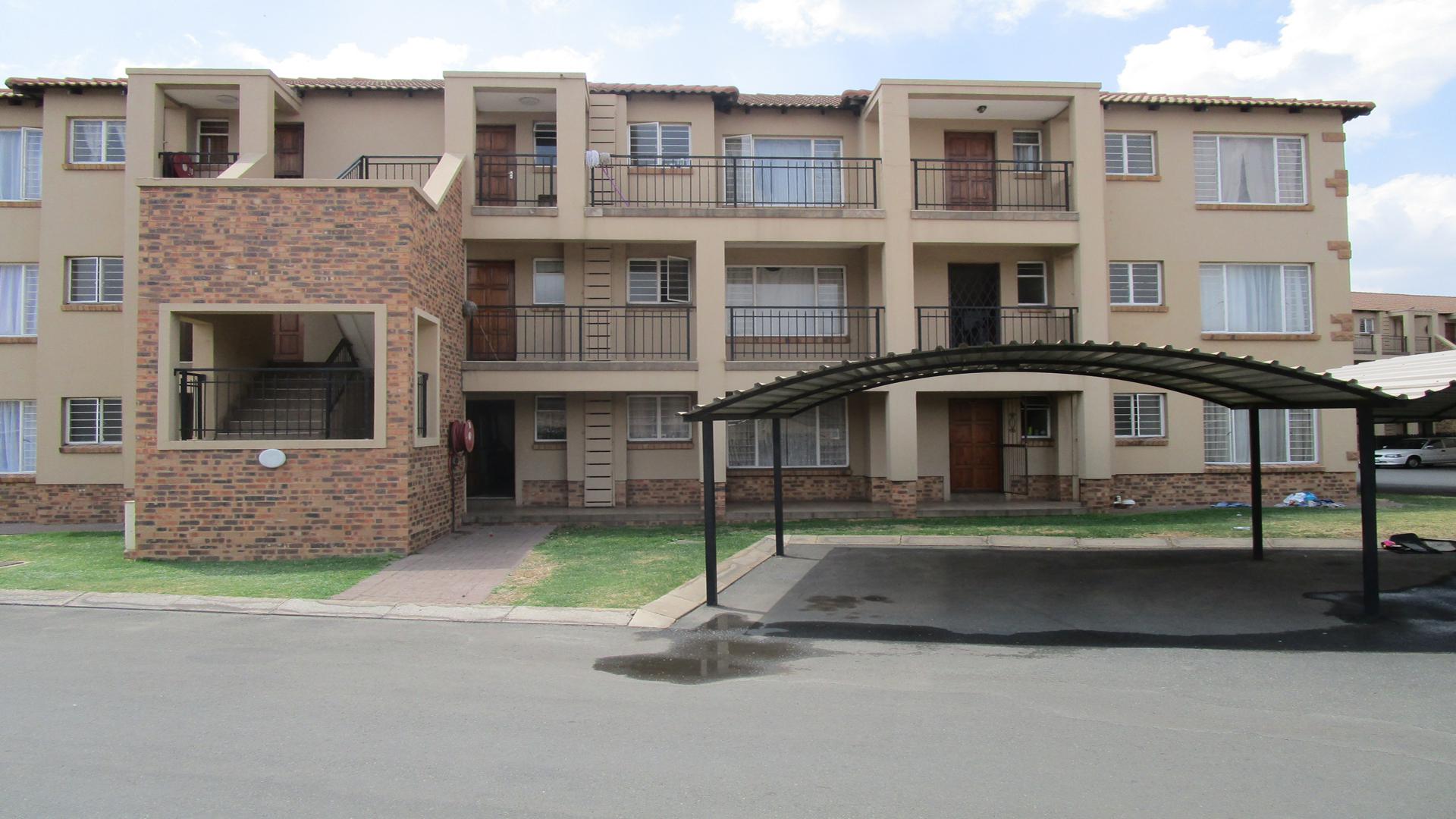 Front View of property in Emalahleni (Witbank) 