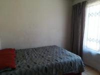 Bed Room 2 of property in Protea Glen
