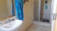 Bathroom 2 - 6 square meters of property in Kelvin