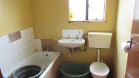 Bathroom 1 - 4 square meters of property in Mohlakeng