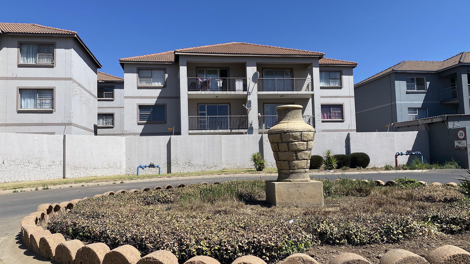 Front View of property in Bardene
