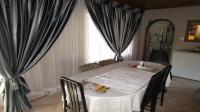 Dining Room - 19 square meters of property in Zakariyya Park