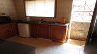 Kitchen - 44 square meters of property in Zakariyya Park