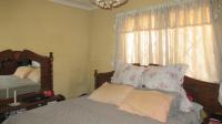 Main Bedroom - 11 square meters of property in Protea Glen