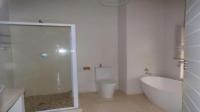 Main Bathroom - 10 square meters of property in Boschkop