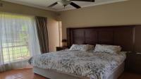 Main Bedroom - 20 square meters of property in Sunward park