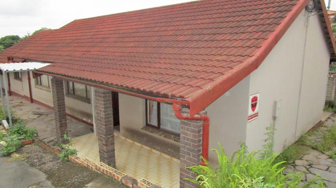 Standard Bank EasySell 4 Bedroom House for Sale in Chatsworth - KZN - MR269509