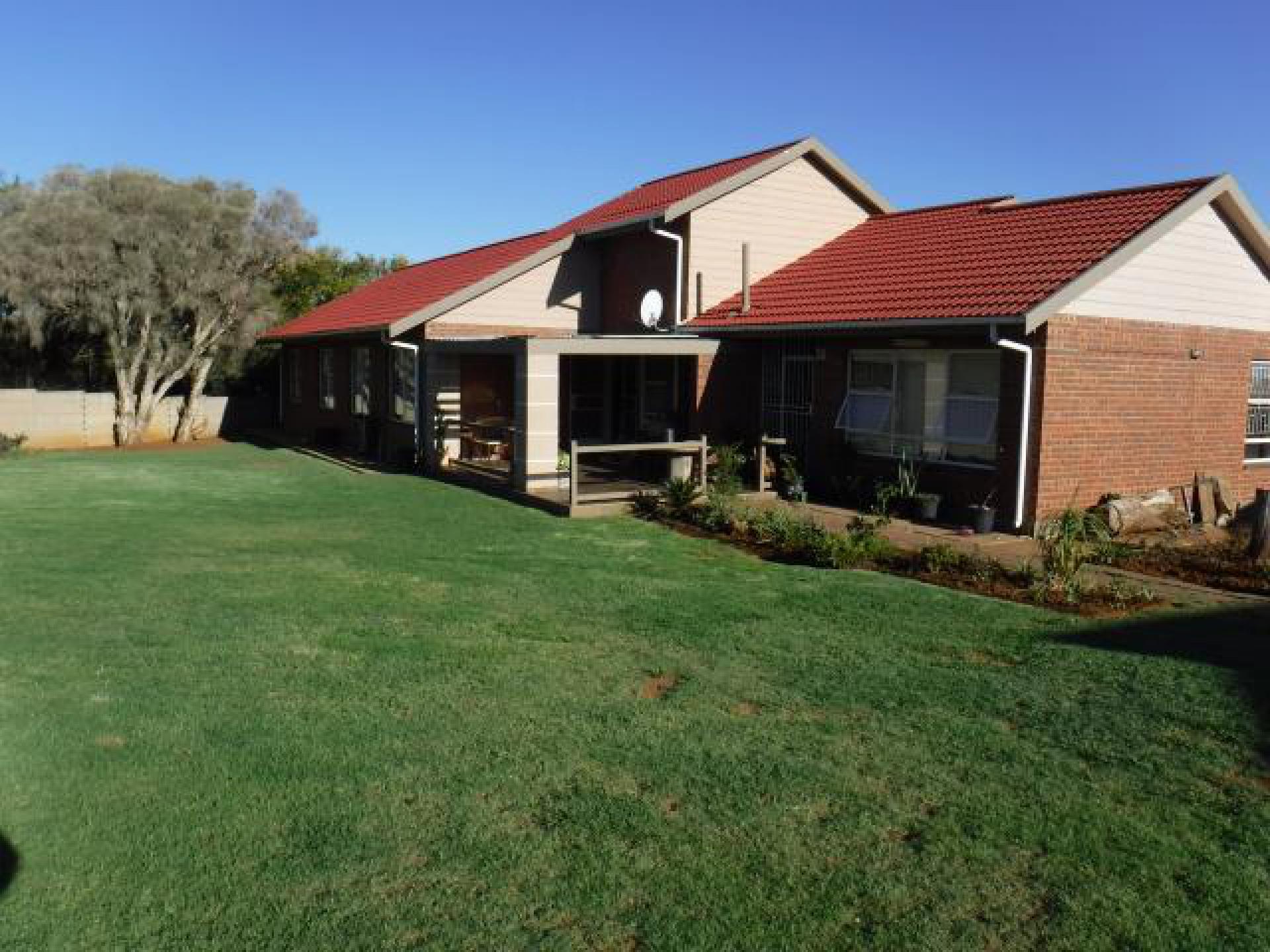 Front View of property in Riebeeckstad