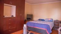Bed Room 2 - 16 square meters of property in Protea Glen