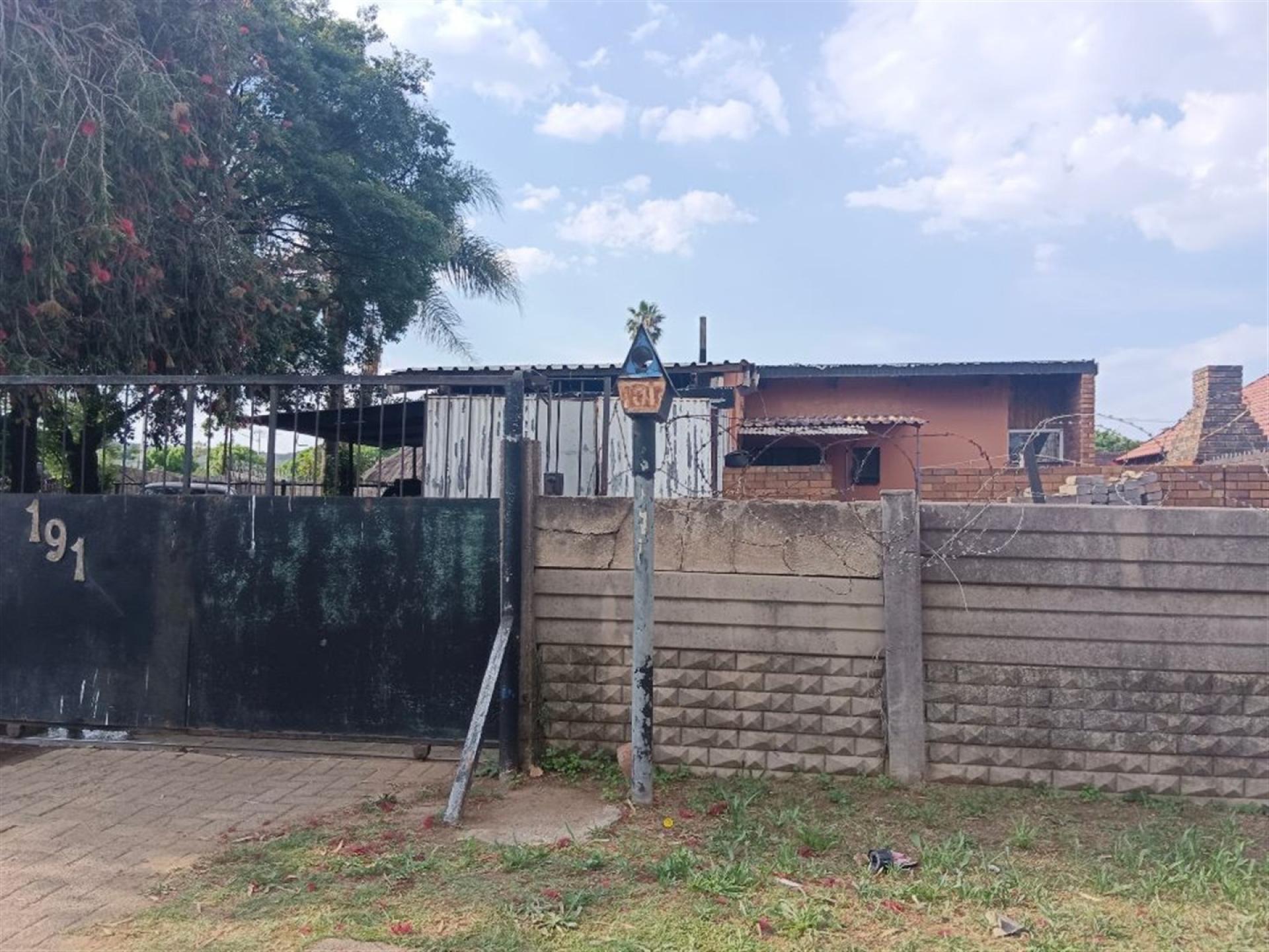Front View of property in Pretoria Central
