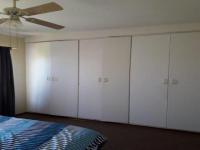 Main Bedroom - 17 square meters of property in Safarituine