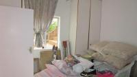 Bed Room 1 - 16 square meters of property in Bluff