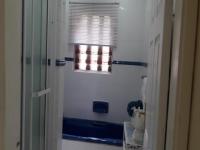 Bathroom 2 - 5 square meters of property in Bluff