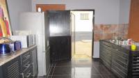 Kitchen - 14 square meters of property in Mandini