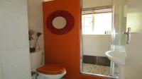 Bathroom 1 - 5 square meters of property in Safarituine