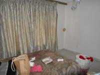Bed Room 2 of property in Bendor Park