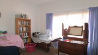 Bed Room 1 - 16 square meters of property in Ben Fleur
