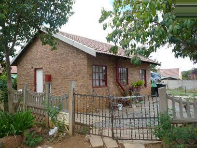 2 Bedroom House for Sale and to Rent For Sale in Elandspoort - Home Sell - MR27495