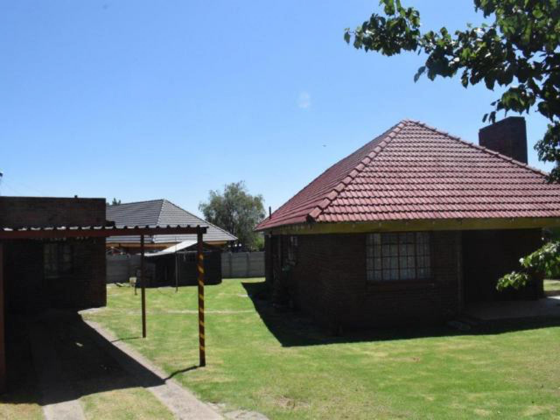 Front View of property in Komati