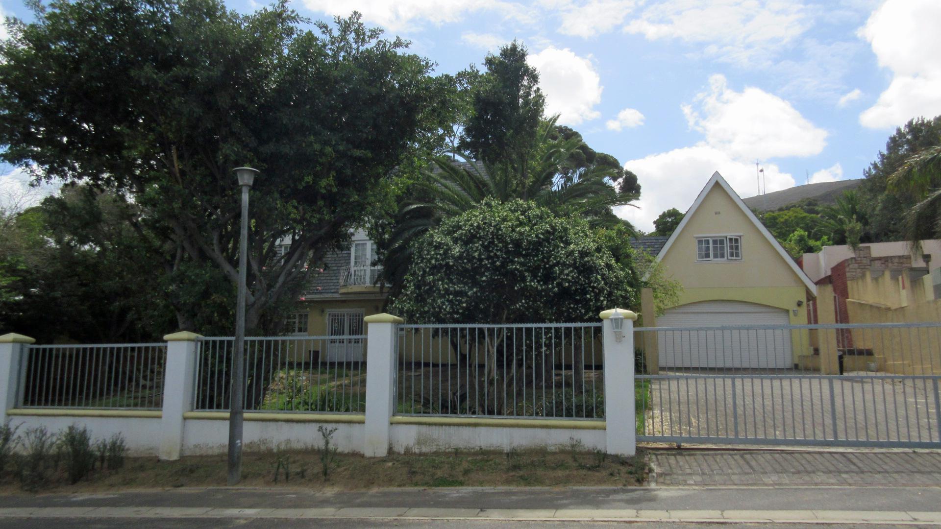 Front View of property in Parow North