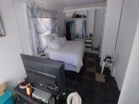 Main Bedroom - 26 square meters of property in Windmill Park
