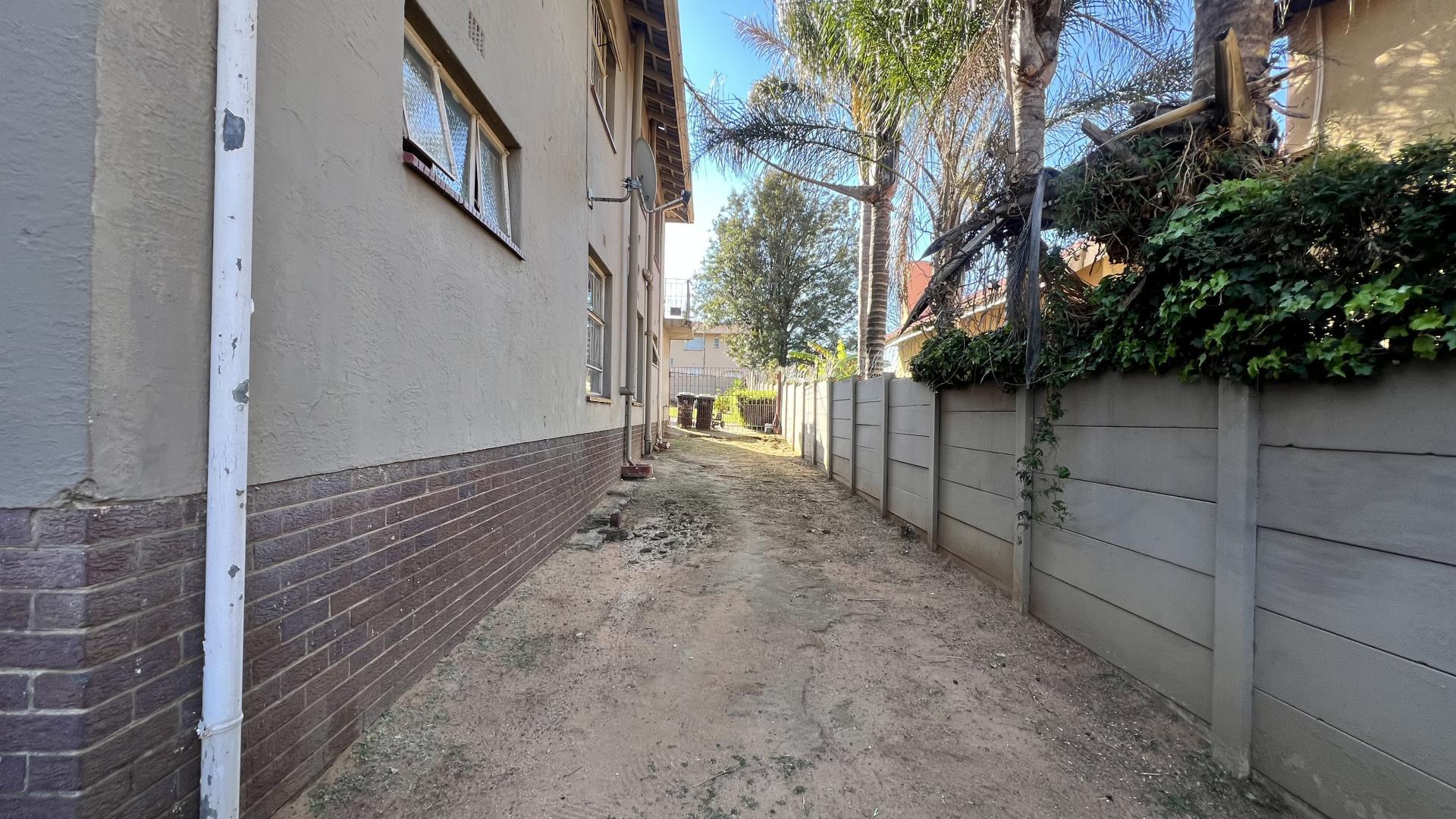 Garden of property in Winchester Hills