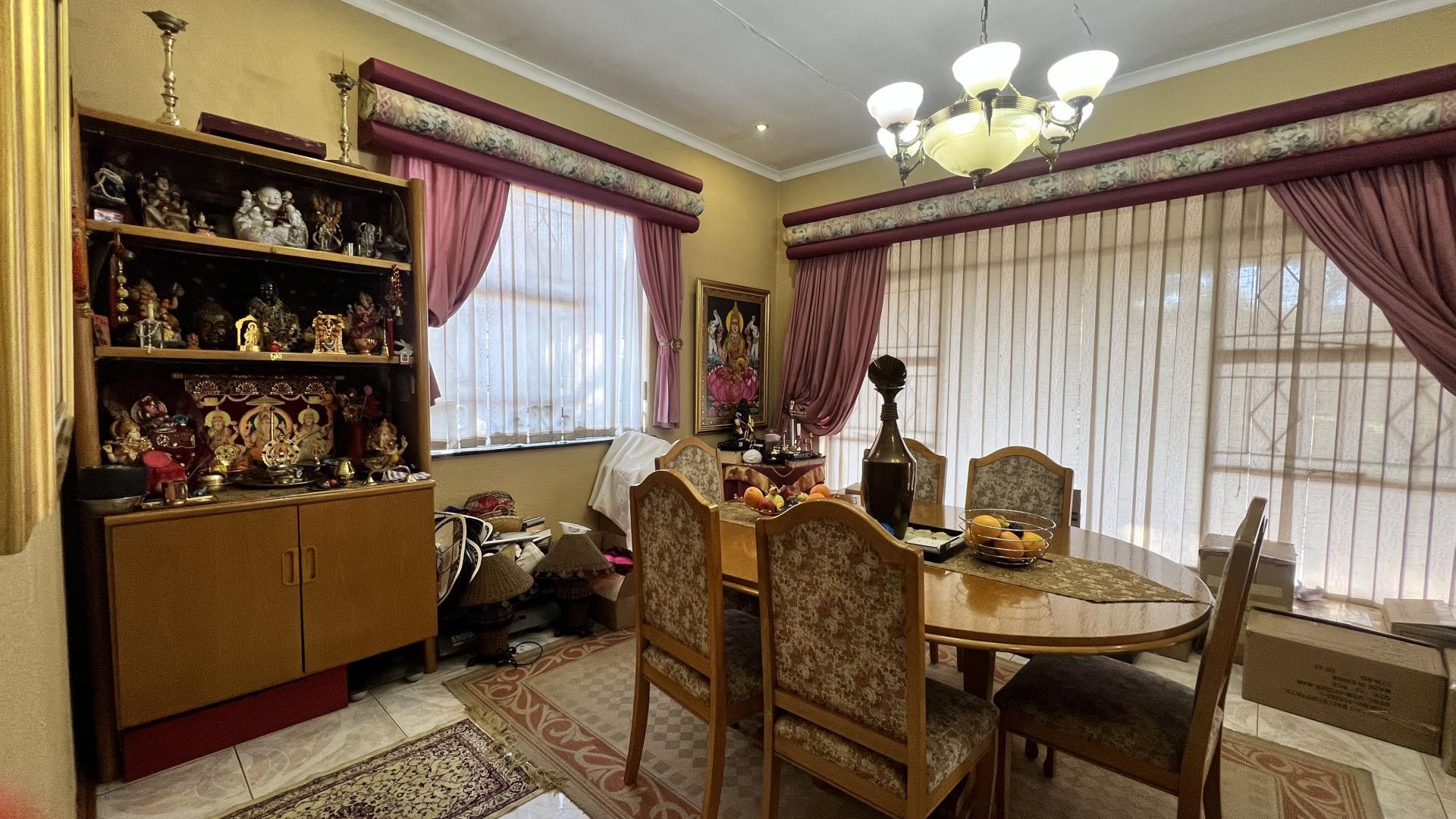 Dining Room of property in Winchester Hills