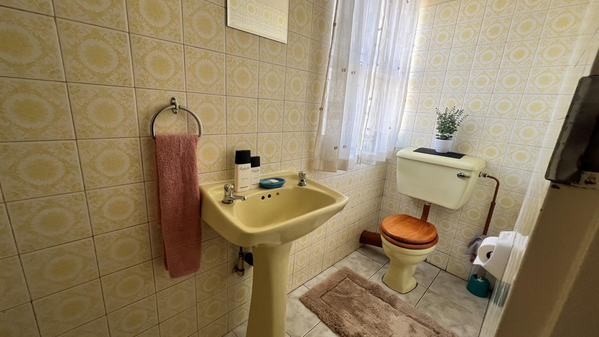 Bathroom 3+ of property in Winchester Hills