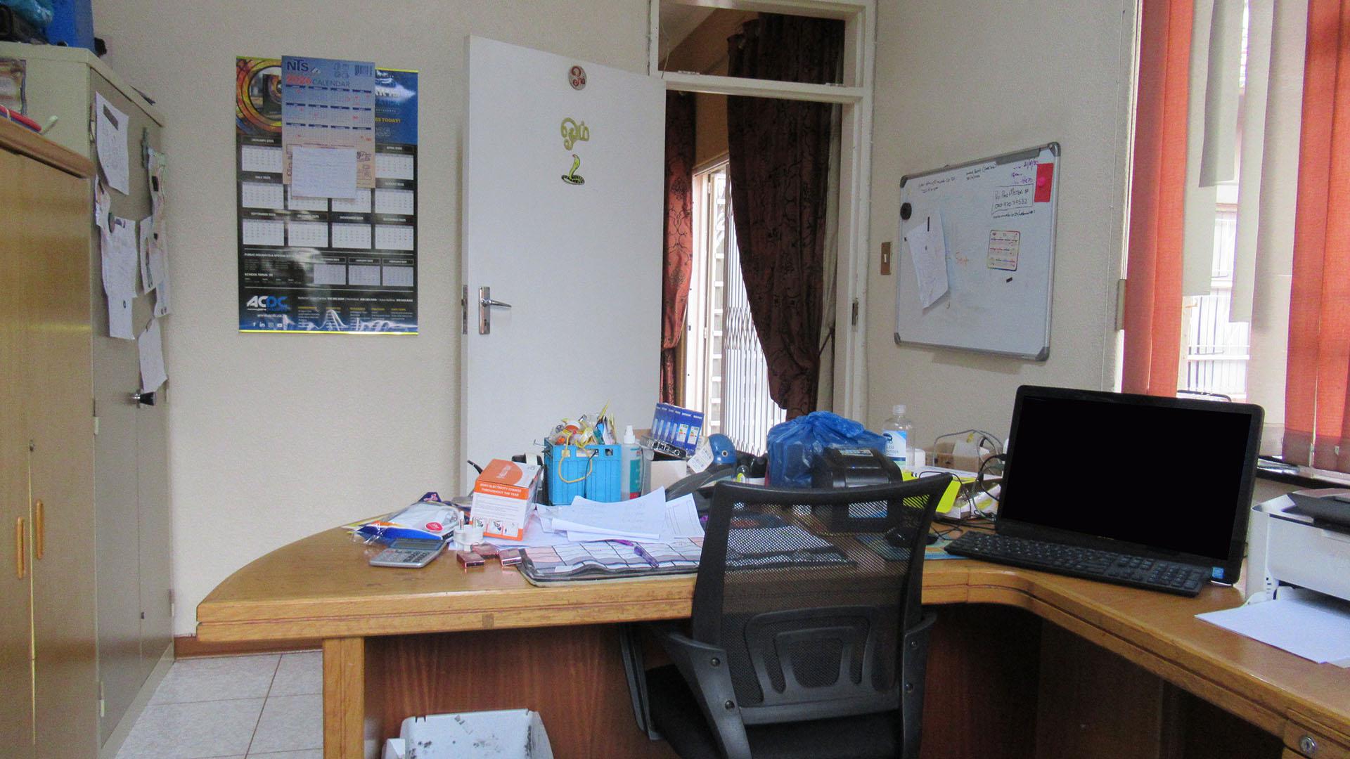 Study - 15 square meters of property in Winchester Hills