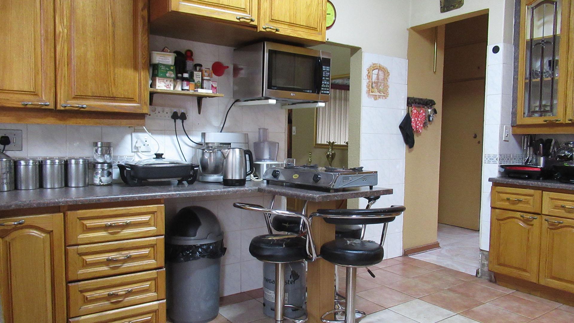Kitchen - 18 square meters of property in Winchester Hills