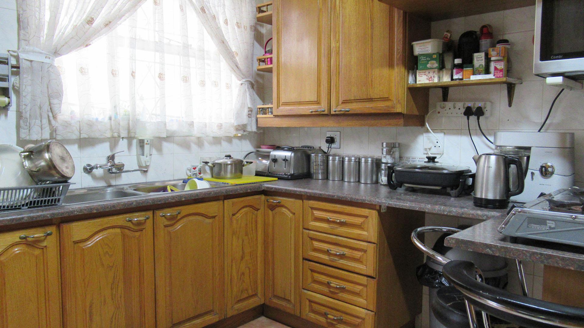 Kitchen - 18 square meters of property in Winchester Hills