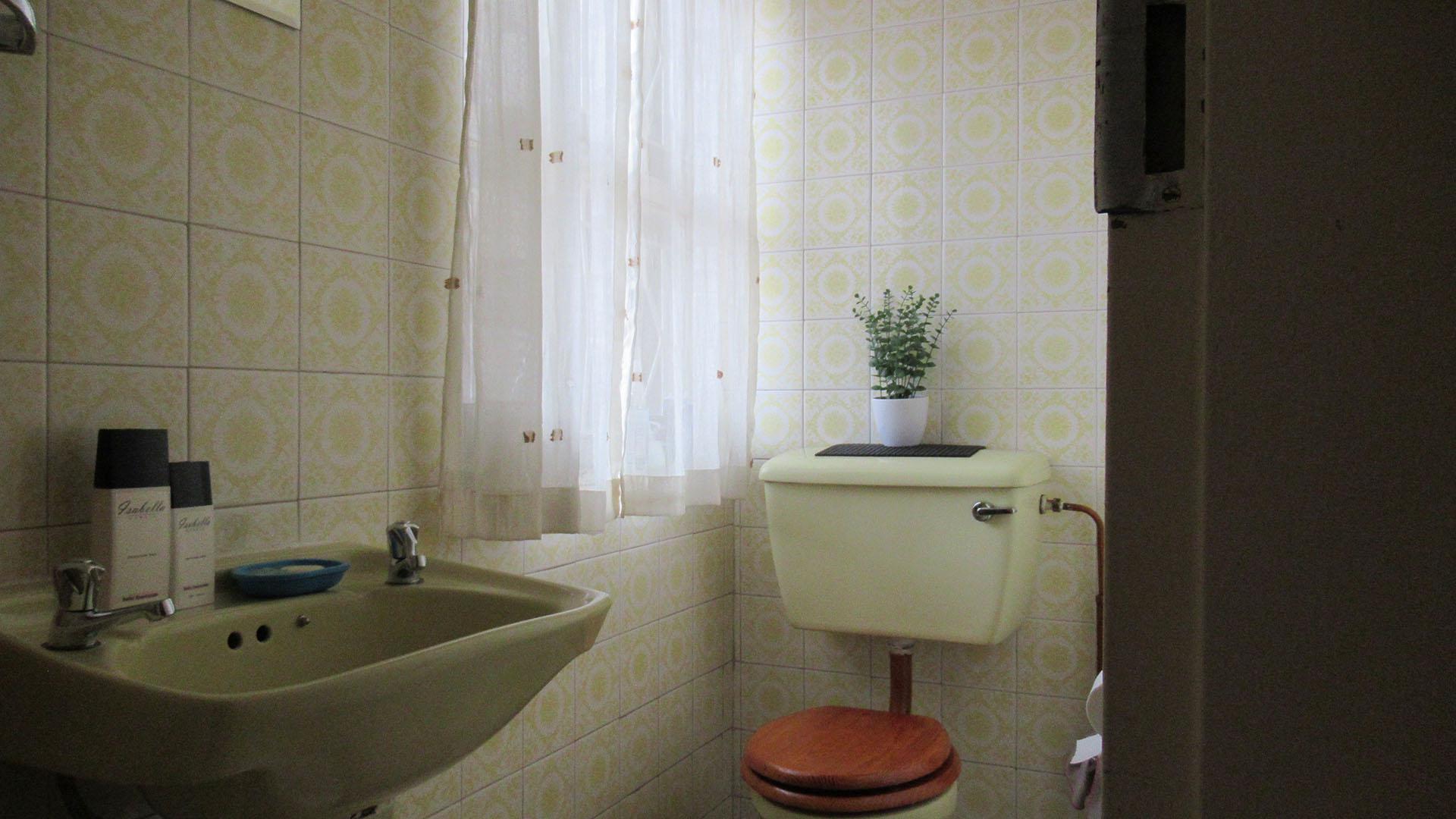 Bathroom 1 - 4 square meters of property in Winchester Hills