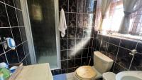 Bathroom 2 of property in Winchester Hills