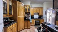 Kitchen of property in Winchester Hills