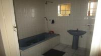 Bathroom 1 - 6 square meters of property in Unigray