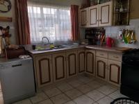 Kitchen - 17 square meters of property in Beyers Park