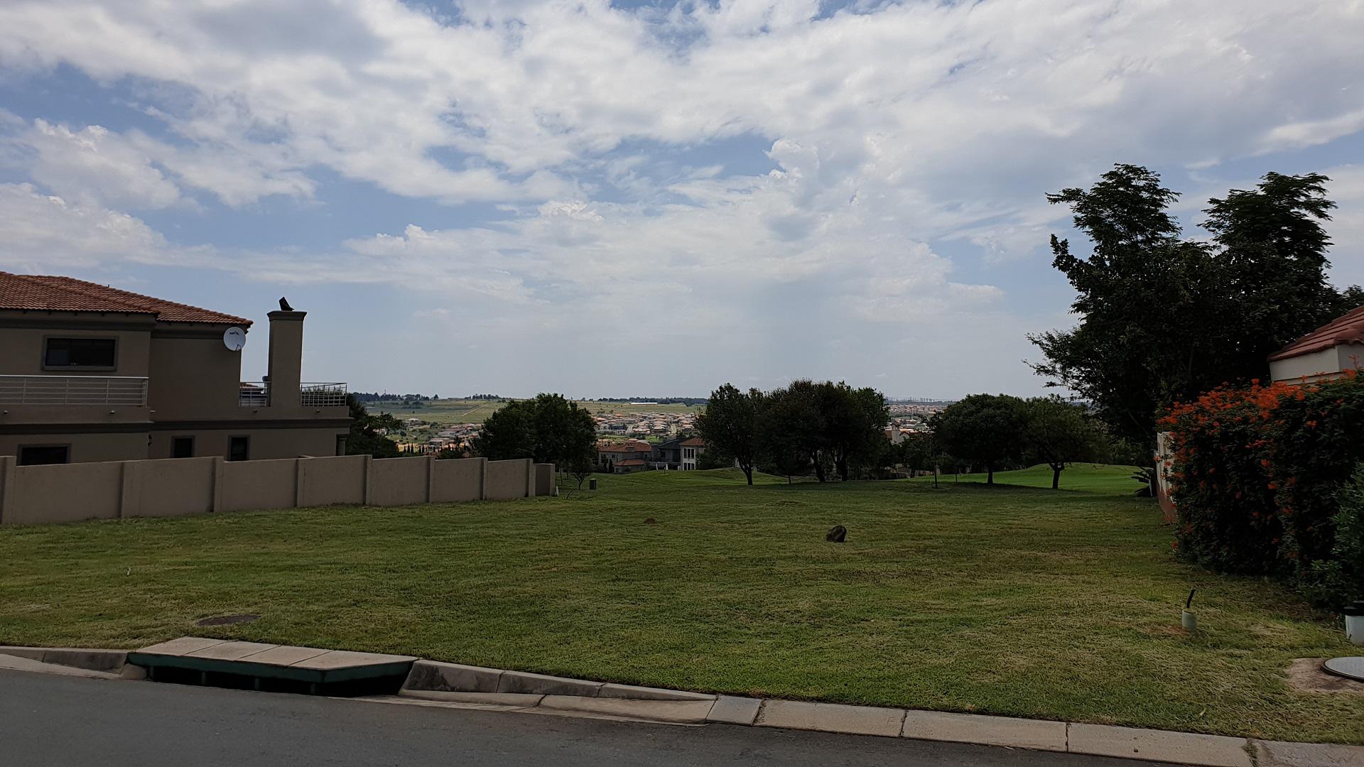 Front View of property in Blue Valley Golf Estate