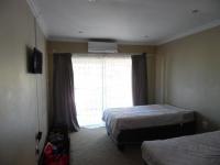 Bed Room 3 of property in Signal Hill (KZN)