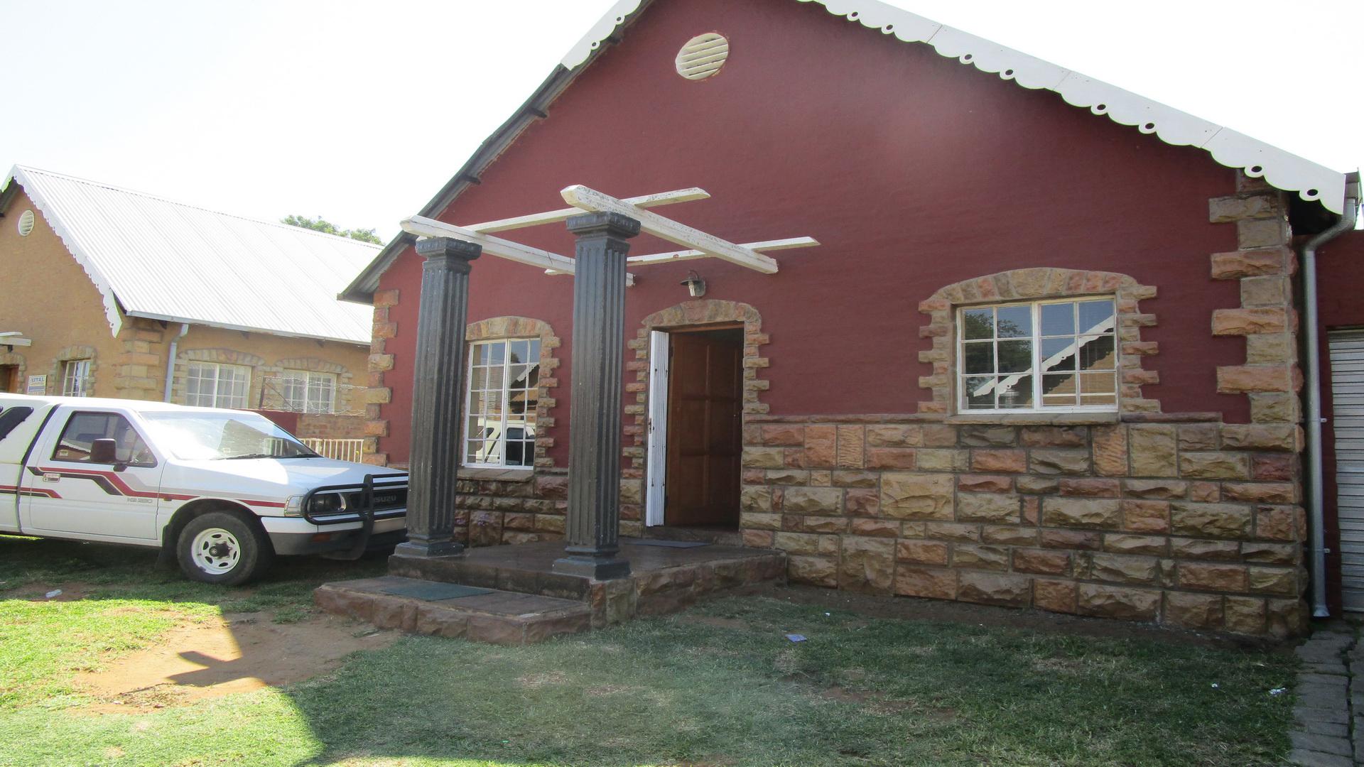 Front View of property in Emalahleni (Witbank) 