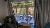 Bed Room 2 - 10 square meters of property in Brackendowns