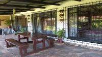 Patio - 61 square meters of property in Brackendowns