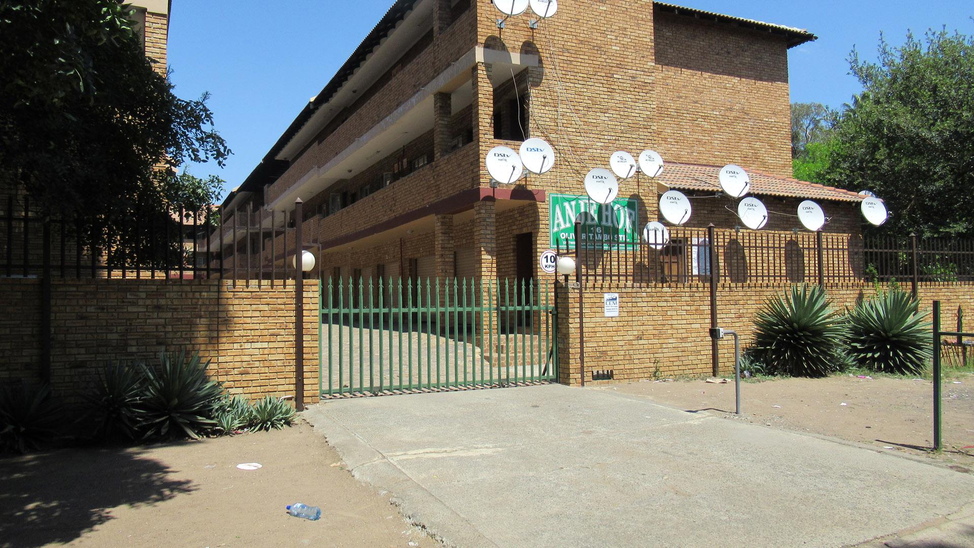 Front View of property in Rustenburg