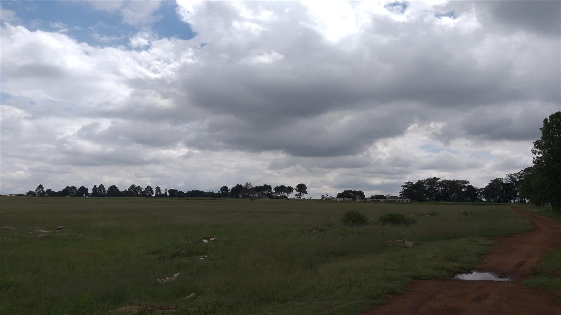 Front View of property in Mapleton