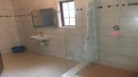 Main Bathroom - 7 square meters of property in Johannesburg North