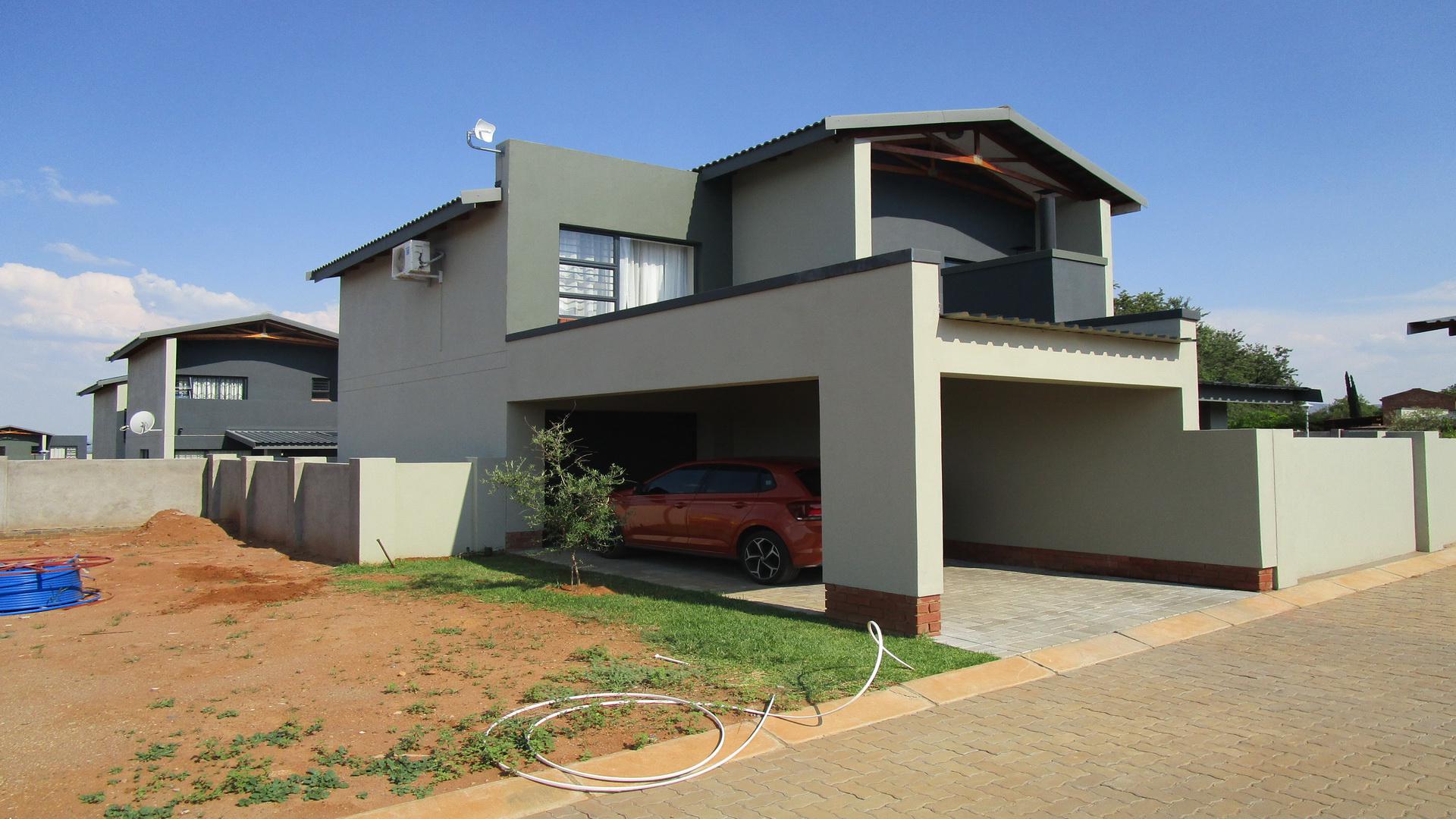 Front View of property in Waterkloof (Rustenburg)